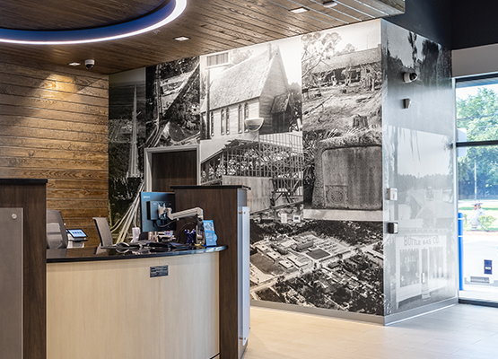 Photo of Boulevard Crossing Mural